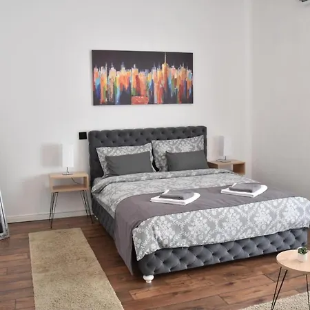Apartment In Belgrade With Small Parking Space Екстериор снимка